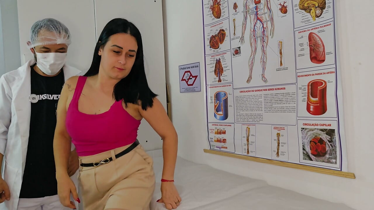 בדיקה אצל גינקולוג במרפאה פרטית תמיד גורמת לי הנאה