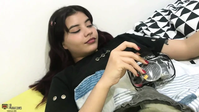 Best Blowjobs And Looks From My Beautiful And Very Slutty Stepdaughter - Porn in Spanish
