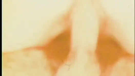 Lesbian seks threesome jilat memek jadul