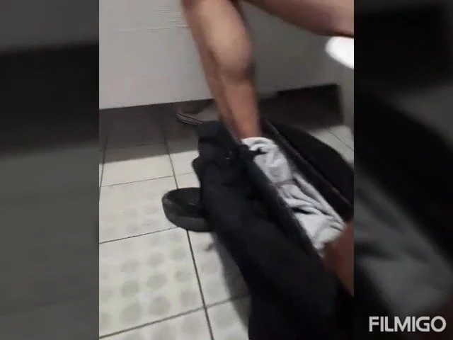 Going to to i let's looking to get my cock sucked