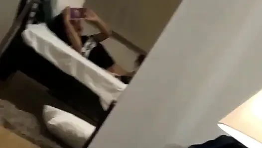 Siyah Kadını Öpüyor Ve Sikiyor