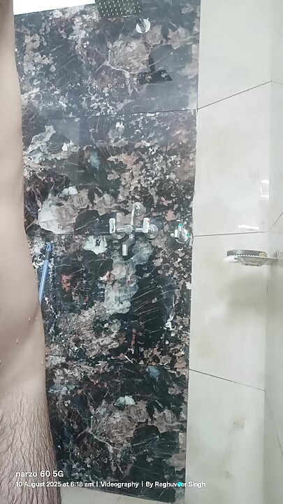 Indian Desi Gay enjoy shower with neighbour uncle and live friends