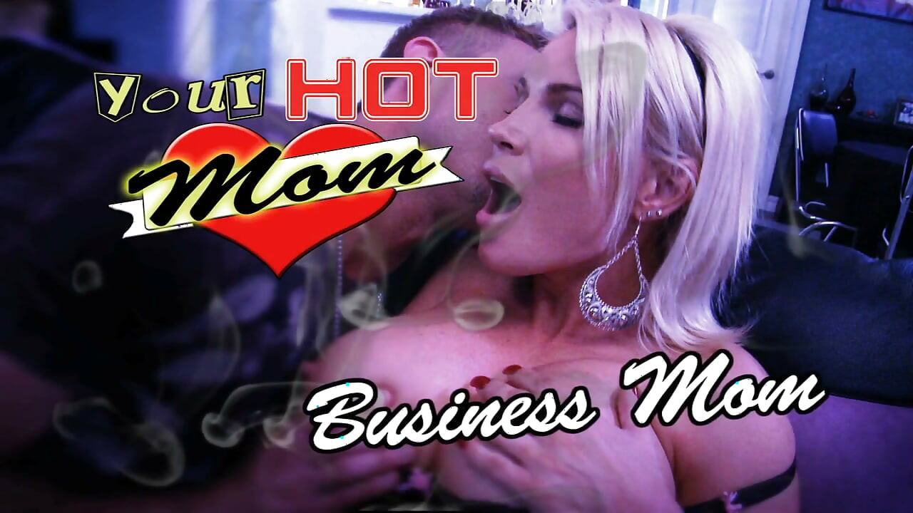 Busty dirty stepmom Diamond Foxxx takes on a hard cock