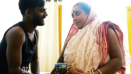 Üvey Anne Kırmızı Elle Yakalandı Ve Desi Tarzında Sikildi