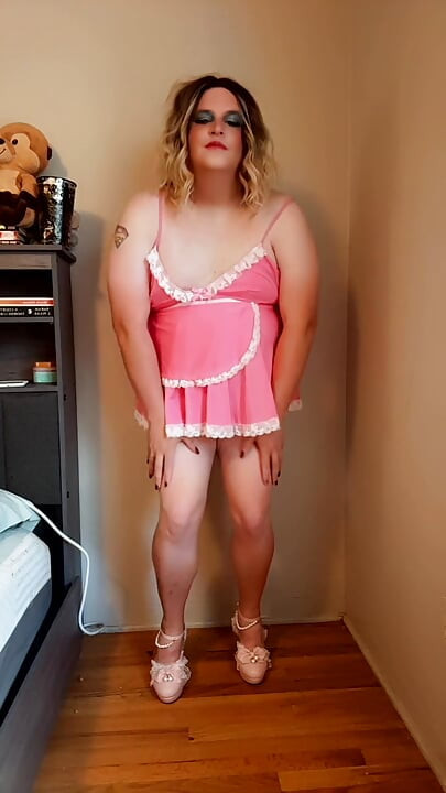 Sissy Olivia bought me heels. I put on a show! SFW