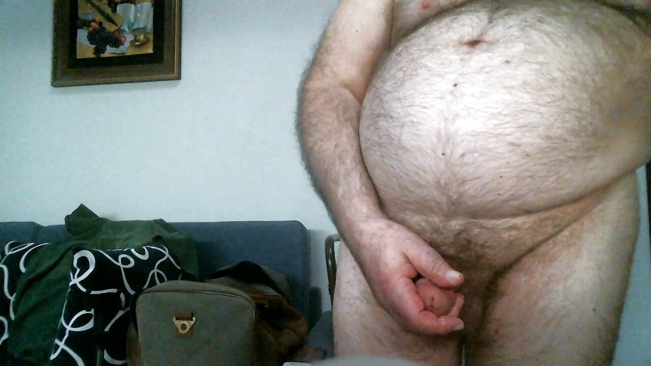 Stroking on This Fun, Live Cam Show