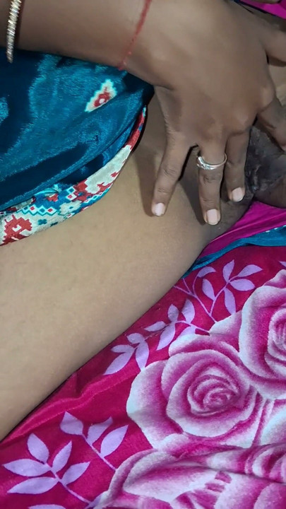 Part 2 Desi bhabhi ka romance wela sexy video viral mms | Clip 1