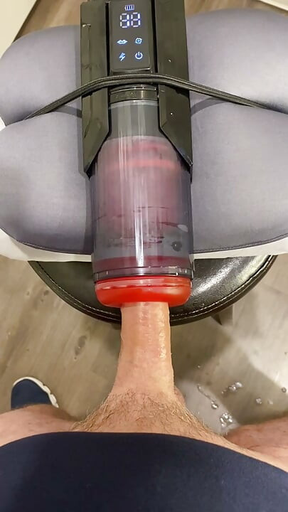 개틀링 토이 리뷰와 POV 데모, 정액 세 번 사정!