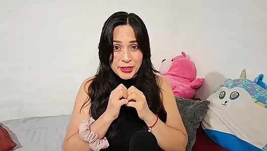 Asmr rol yapma kız arkadaşın saçını kesiyor