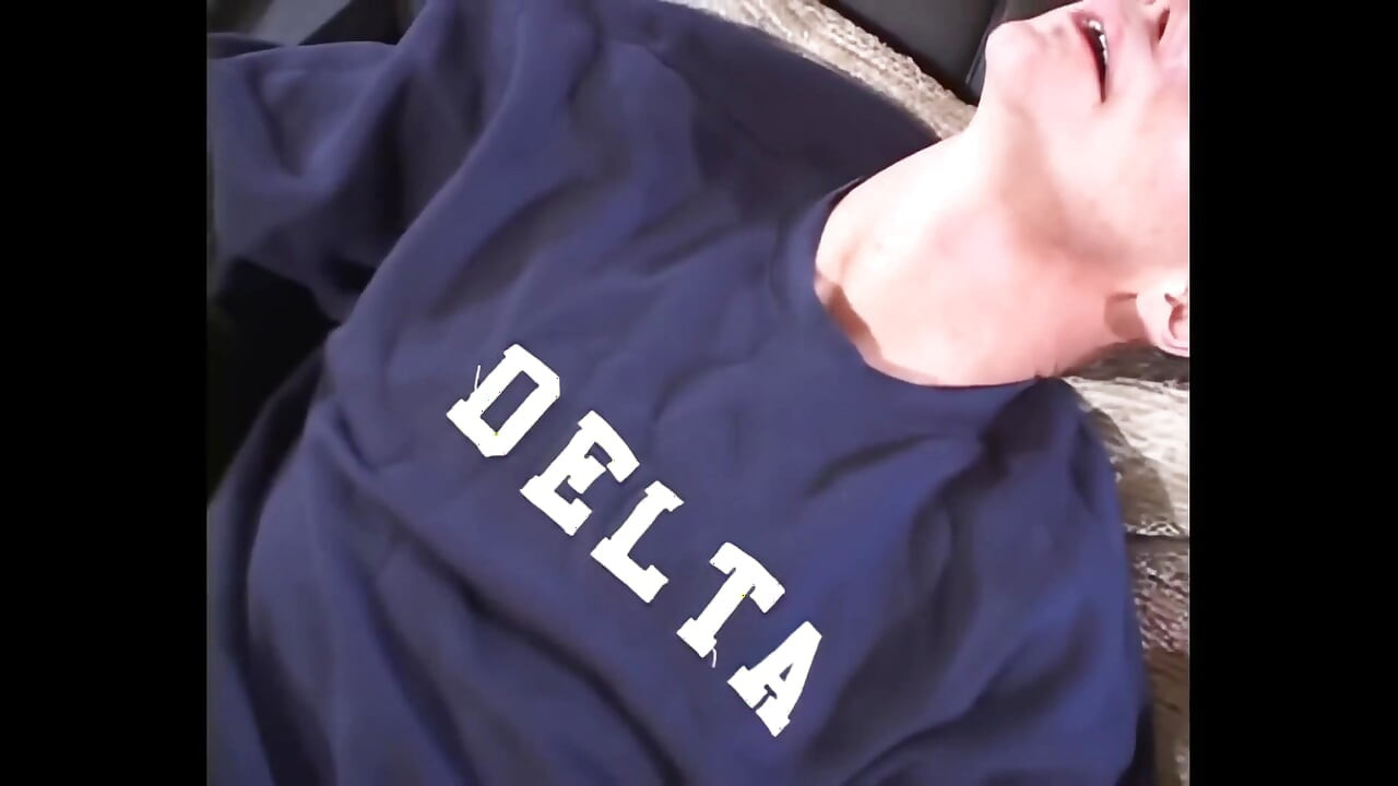 Ein Amerikanischer Teenager Ist Auf Der Suche Nach Neuen Sexuellen Erfahrungen!! - (kapitel #03)