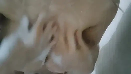 ЗРЕЛАЯ ТУРЕЦКАЯ ЖЕНЩИНА С БОЛЬШИМ