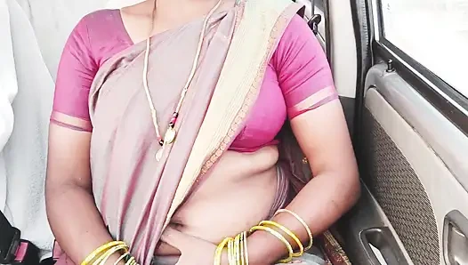 Hintli hizmetçi ev sahibiyle arabada seks yapıyor