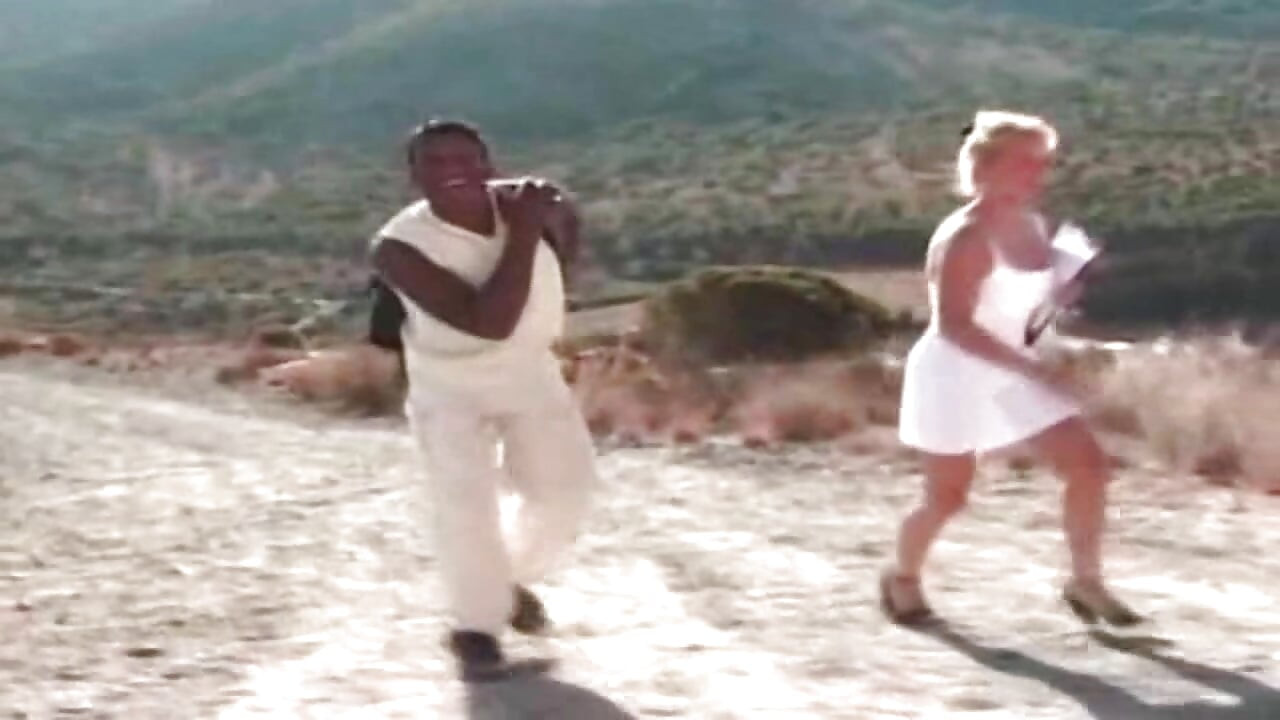 Büyük Omar'ın İngiliz maceraları göt sikişi tatilleri (2001)