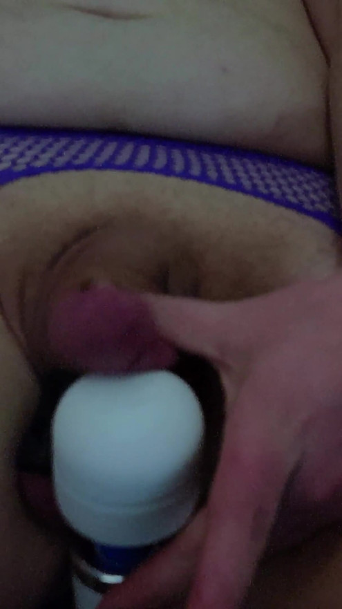 Femboy Looking for Stepdaddy Loves Coming on His Self