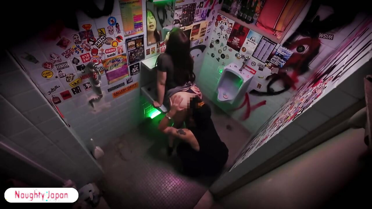 Söt kurvig sjuksköterska upplockad på klubben, wild night driver in i en hänsynslös privat flykt