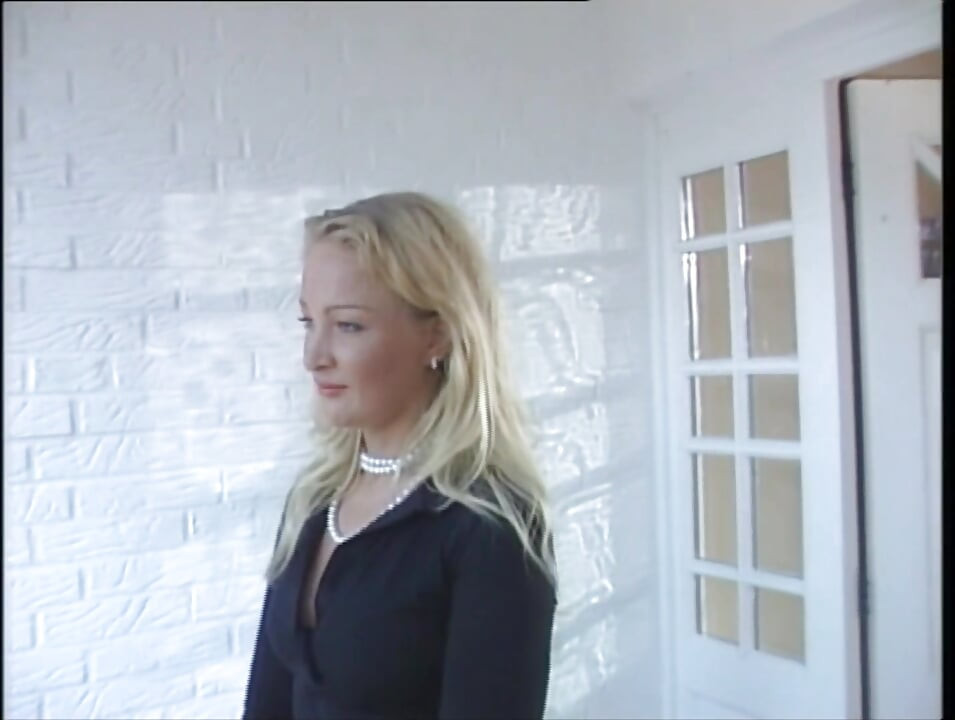 She Was Satisfied Sucking a Big Hard Cock Before She Get a Hard Fucked