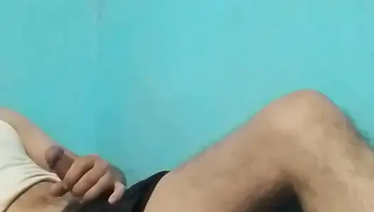 İç çamaşırlı tahrik edici mastürbasyon