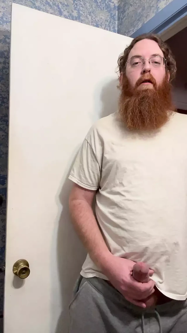 Ginger Redneck Piss Fountain