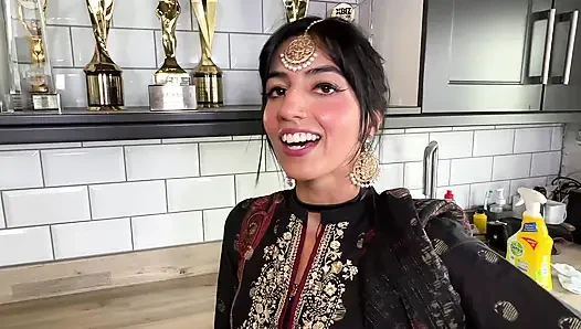 Hatun Aaliyah Yasin Danny D'nin döllenmesi için yalvarıyor