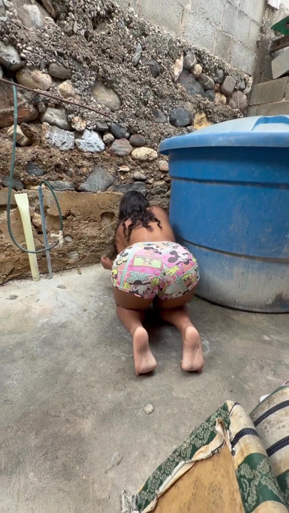 Míralo por completo en faphouse | Clip 1