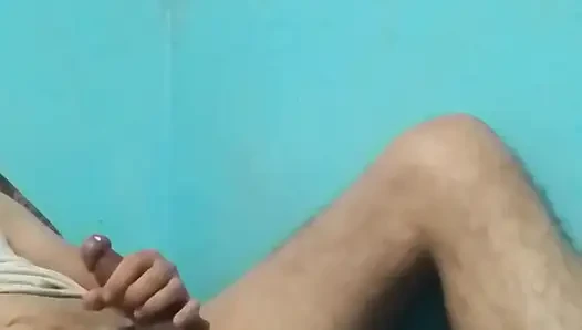 İç çamaşırlı tahrik edici mastürbasyon