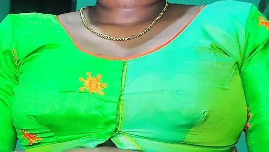 The girl lives alone at home, secretly her boyfriend comes home.