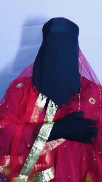 ฉันใช้เวลาทั้งคืนกับเพื่อนผัว คลิป 1