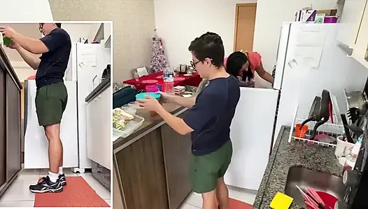Горячая милфа готовит, учительница, эпизод 1