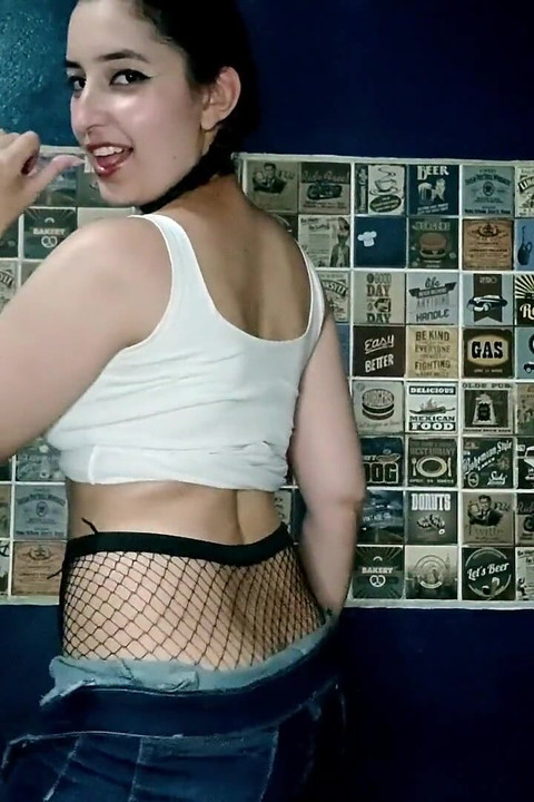 Herkes göğüslerini seviyor