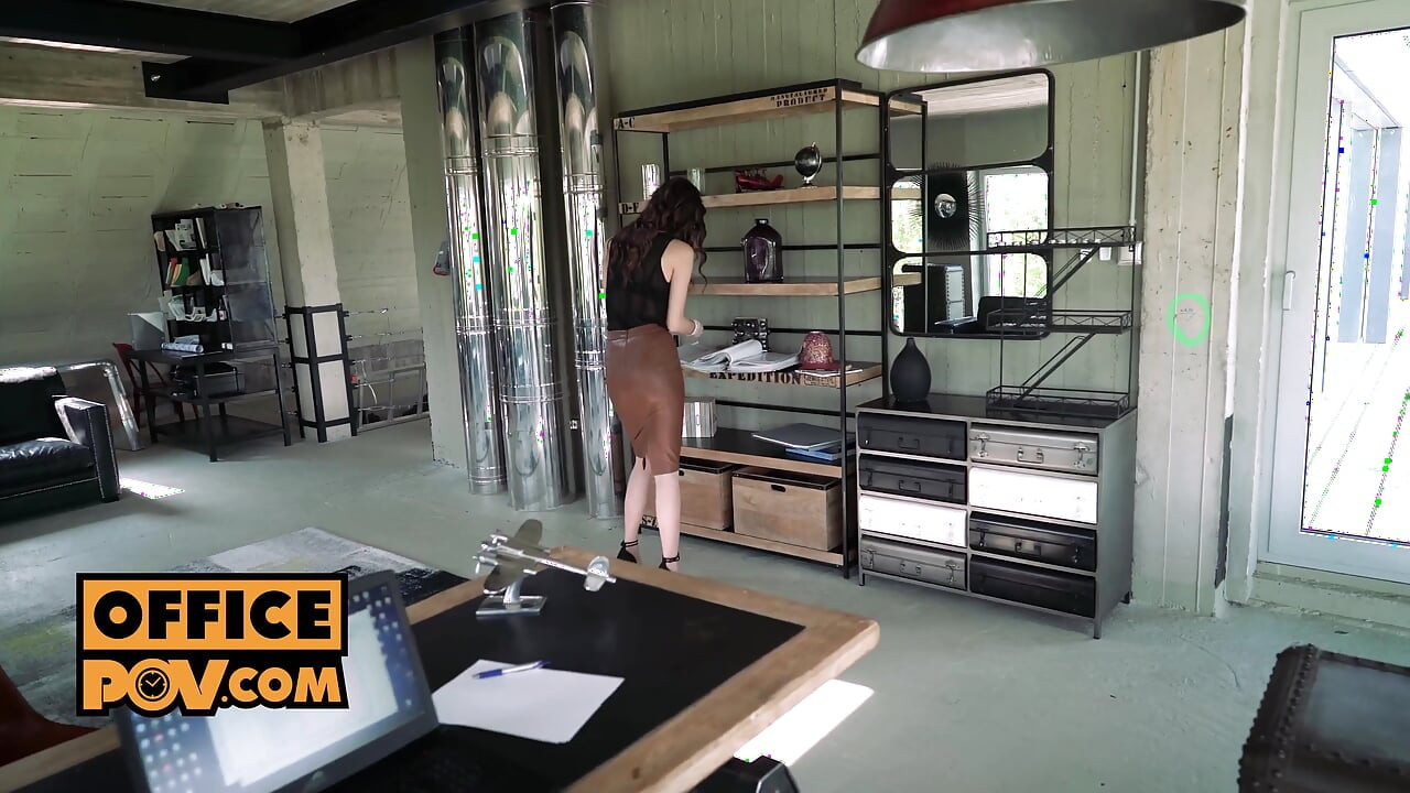 Pov - lina luxa si cewek kantor lagi buka lebar-lebar buat dicrot sperma hangatmu