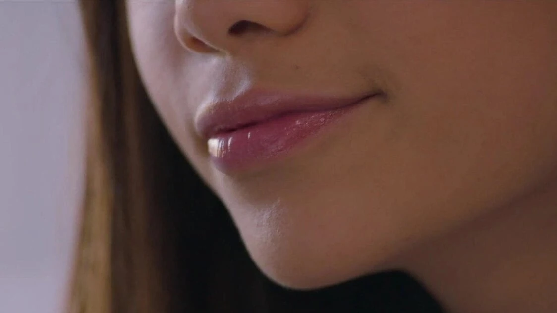 Tushy minyon Asya var şaşırtıcı ilk anal deneyim
