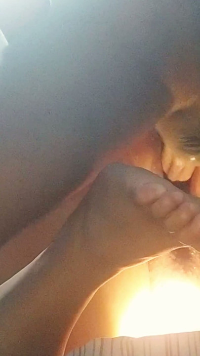 Deliciosa foda com vários orgasmos, o último orgasmo coincidiu com os fogos de artifício, fantásticos primeiros dias safados do ano novo. | Clipe 2