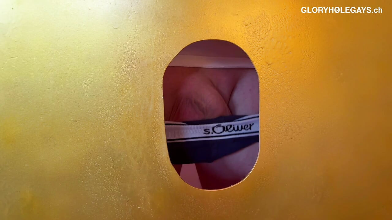 4# Izazov svršavanja - XL kurac s kožicom na gloryholeu