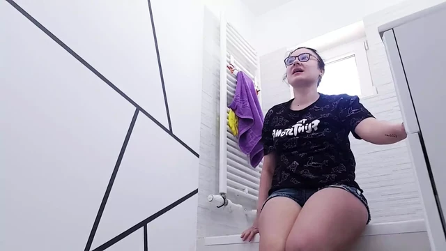 Masturbating whilst I listen to FUCKING!!!