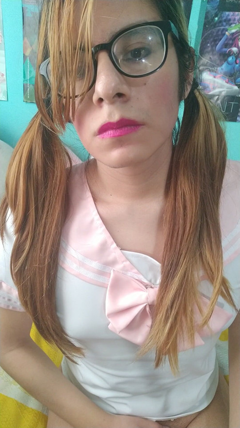 Your favorite trans schoolgirl 🎀