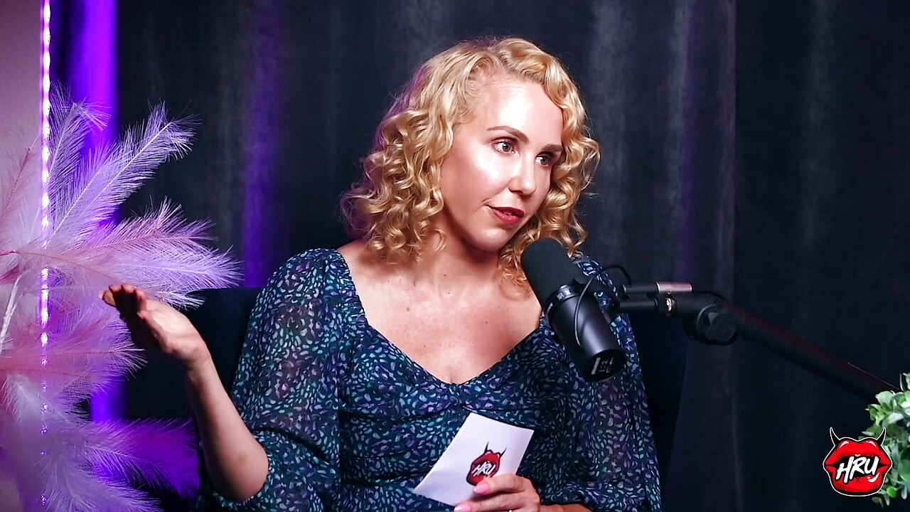 Holly johnston: alasan sebenarnya ibu-ibu mendominasi onlyfans