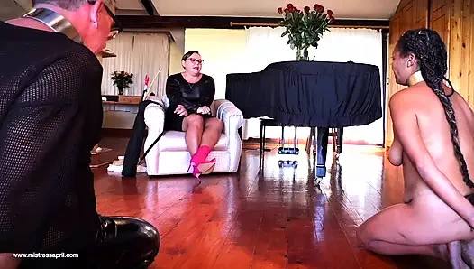 Menabur memek nakal si budak seks rosie ditutup