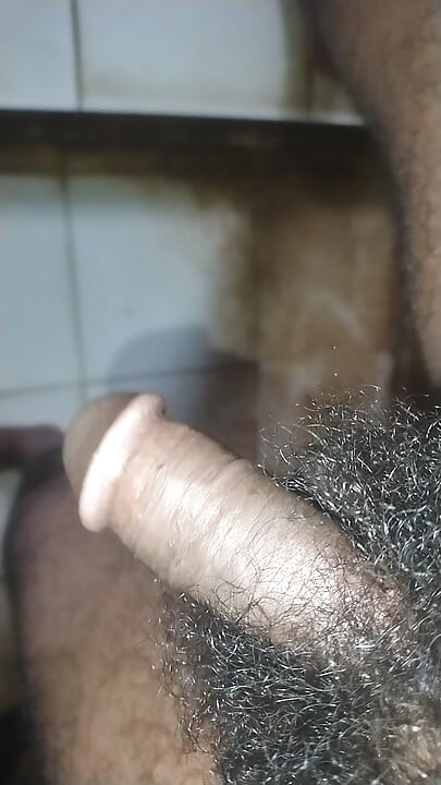 Land ka upar pani dalne ke baad khada ho gaya..