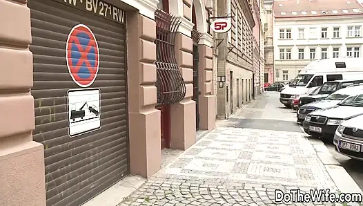 Cuck membantu nikky dream dientot sama kontol besar pria kulit hitam di pantatnya