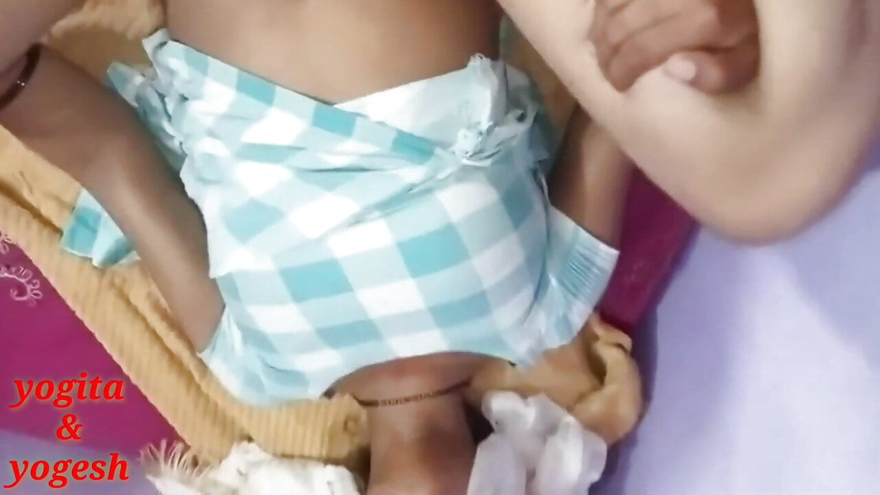 Yogita bhabhi bliver kneppet af sin mands ven Yogesh