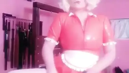 Сексуальные горячие селфи-видео милфы - горячая фигуристая женщина-блондинка соблазняет