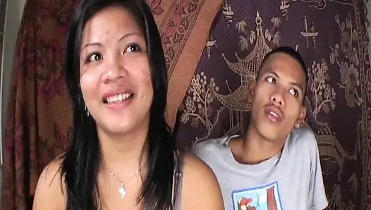 Азиатке с большой задницей пробурили пирожок