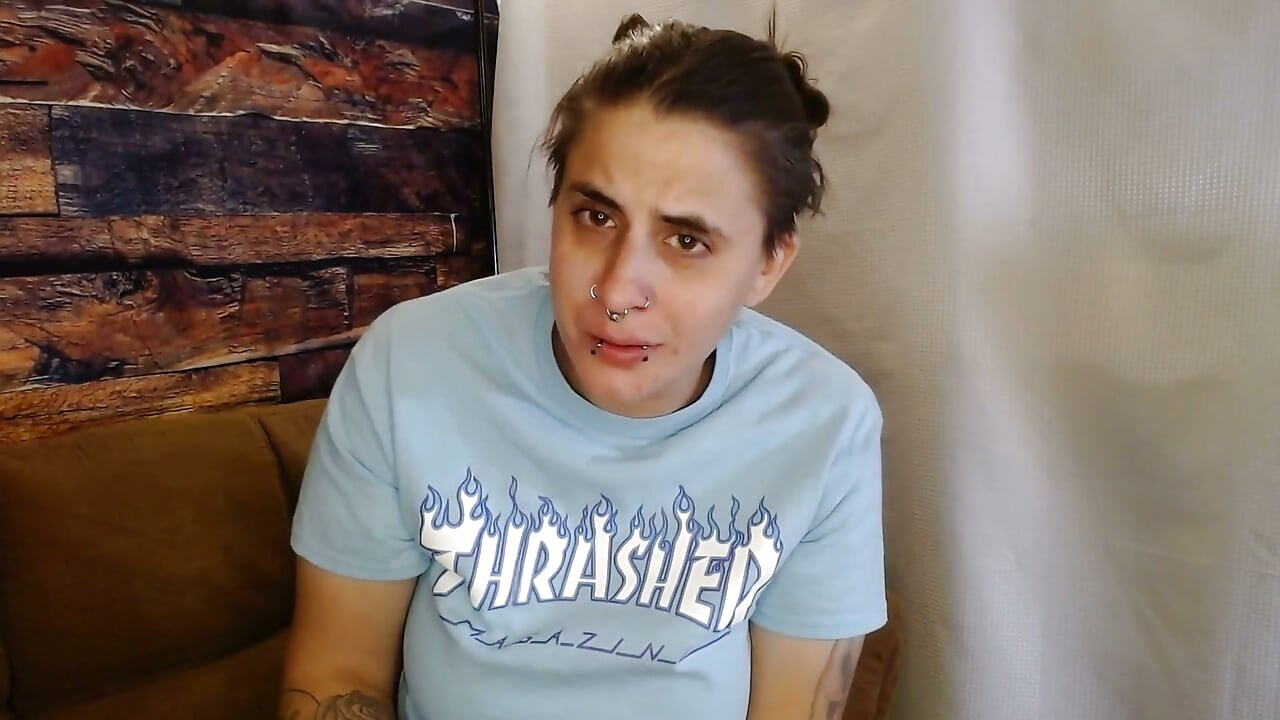 Espirrando em luvas de látex