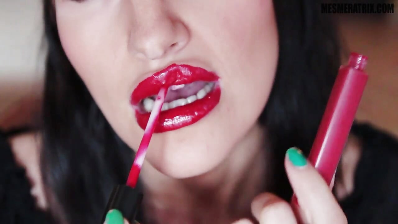 挂在我的嘴唇上