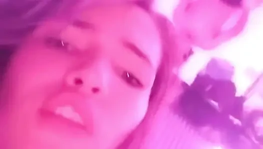 I fuck my girlfriend until I fill her pussy