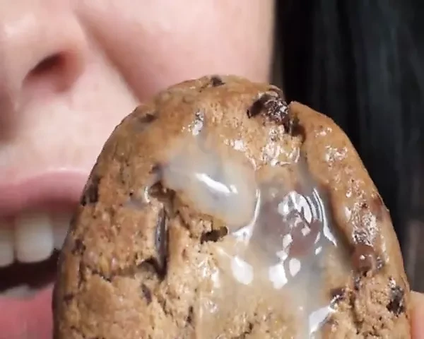 Cum on Food - Cookie