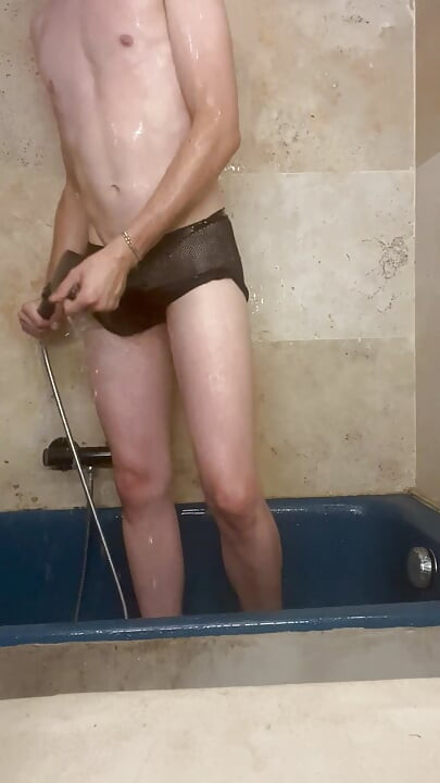 A good shower before getting fucked