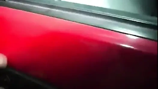 Школьня занимается публичным сексом