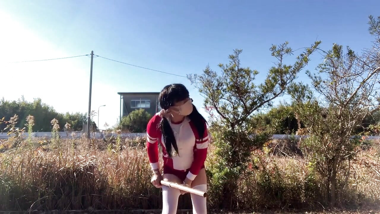 คําสั่งของผู้ฝึกสอนฉบับที่ 46: สวมกางเกงในและฉี่ในคลองตูดของคุณ