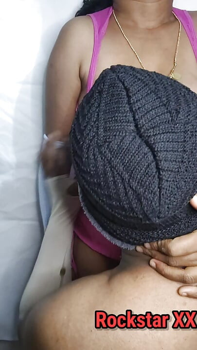 Indijski desi tamilski par žestoko se